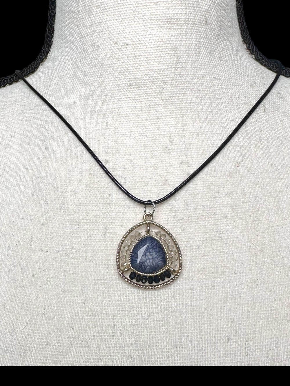 💙Unique Blue Faux Stone Pendant Necklace
